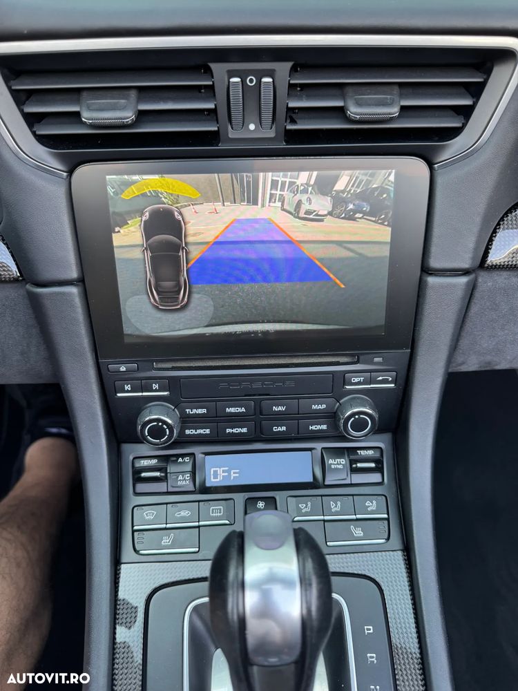 Porsche 911 Carrera GTS Cabriolet PDK - 27