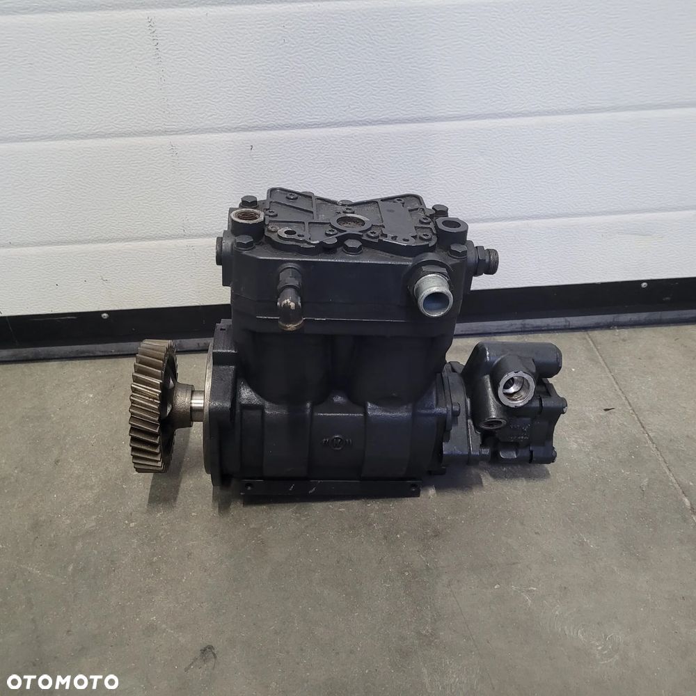 KOMPRESOR +WSPOMAGANIE IVECO STRALIS ORYGINAŁ 504293730 CHWALIM116 - 1