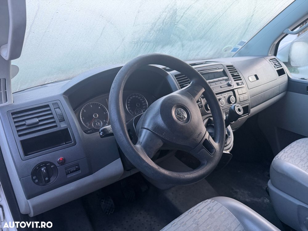 Volkswagen Transporter - 7