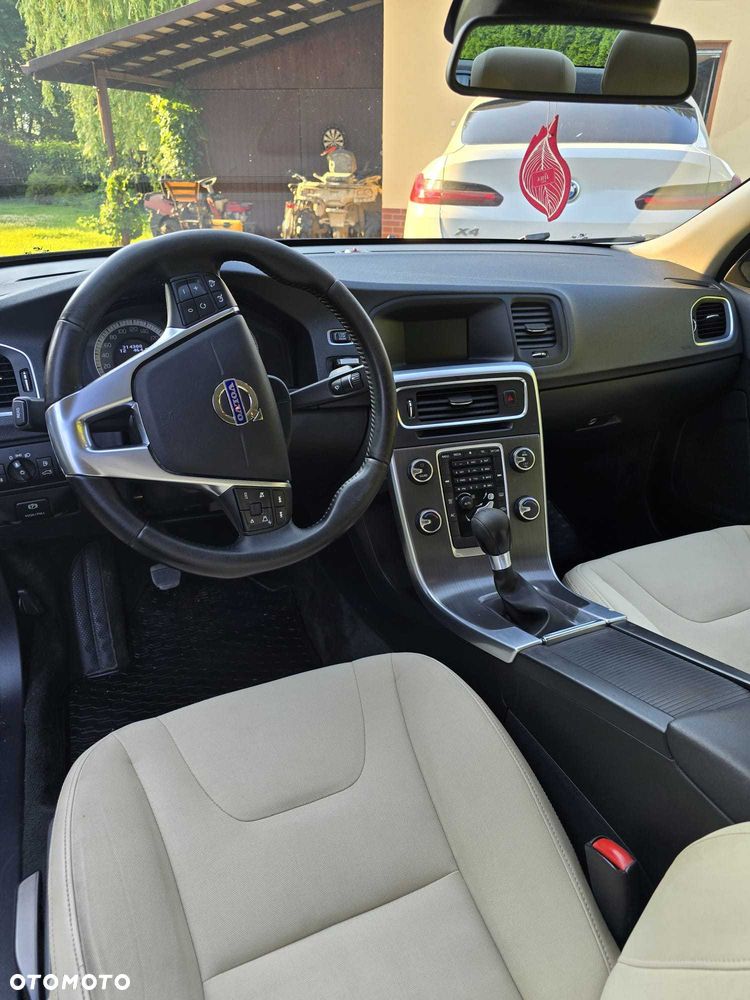 Volvo S60 - 4