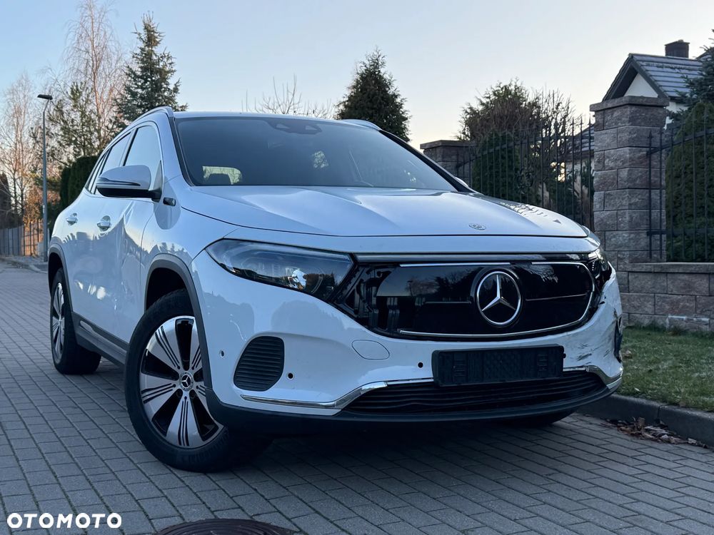 Mercedes-Benz EQA 250+ Electric Art - 1