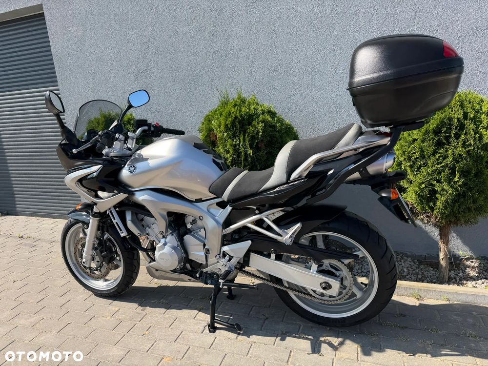 Yamaha FZ - 39