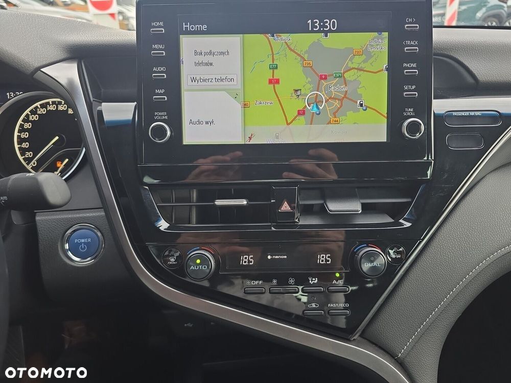 Toyota Camry 2.5 Hybrid Prestige CVT - 19