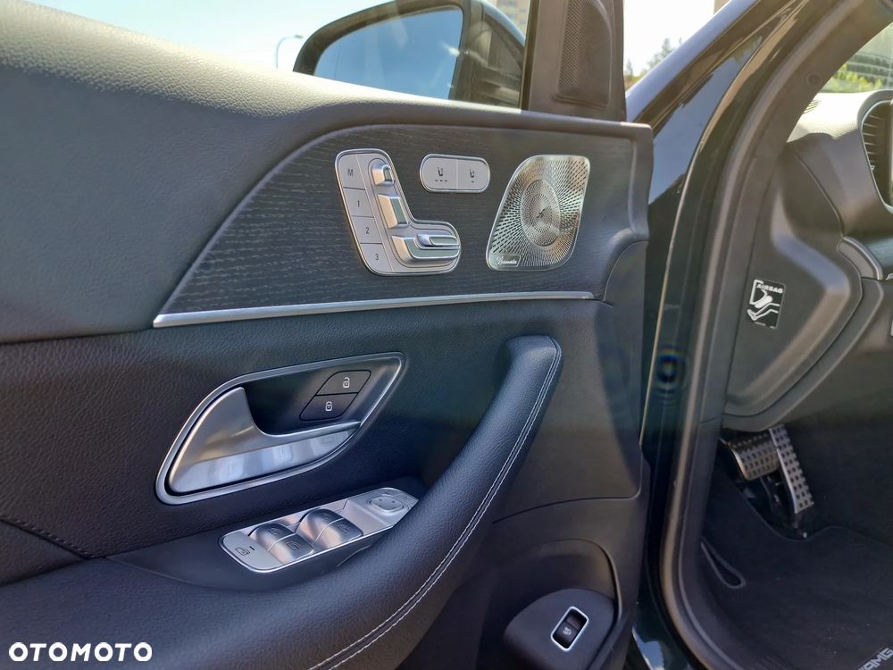 Mercedes-Benz GLE ver-350-de-phev-4--matic-amg-line - 16