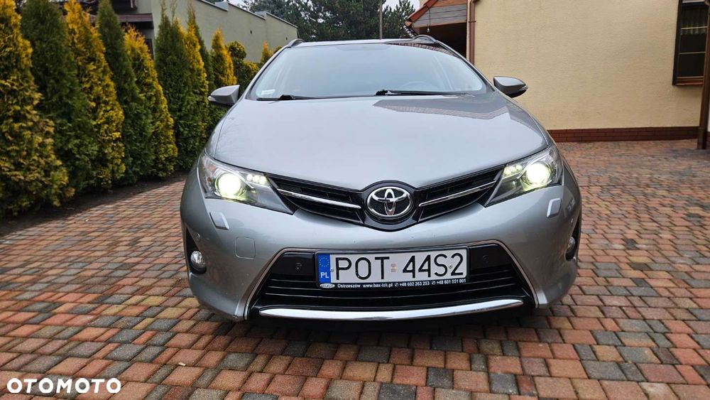 Toyota Auris - 12