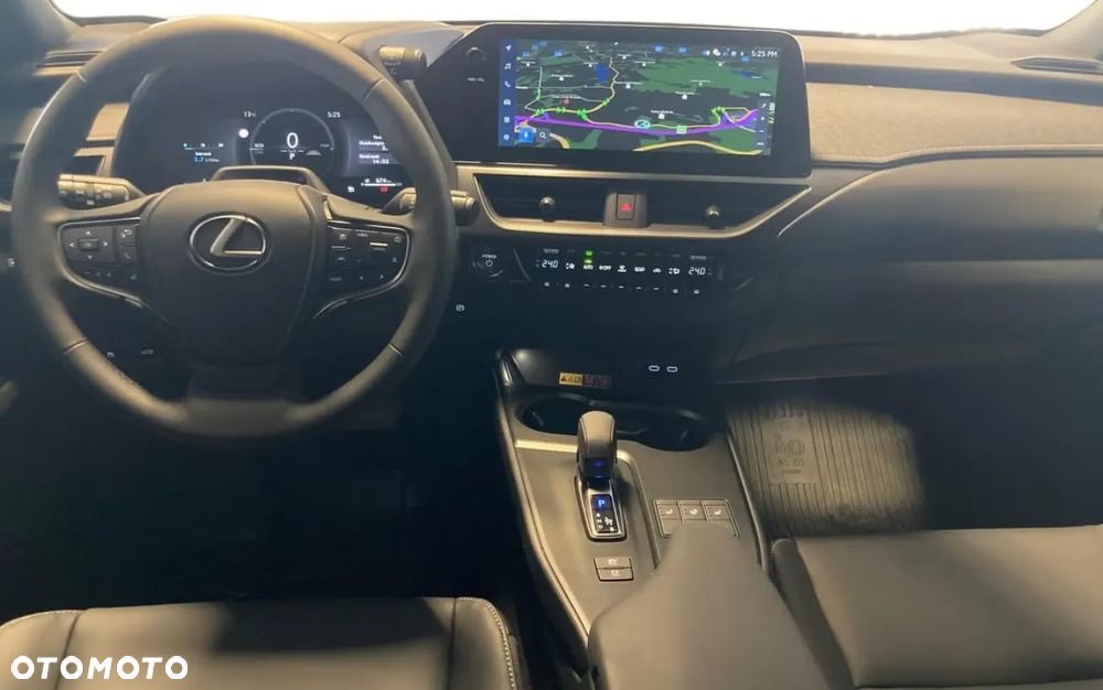 Lexus UX 300h (E-FOUR) Luxury Line - 8