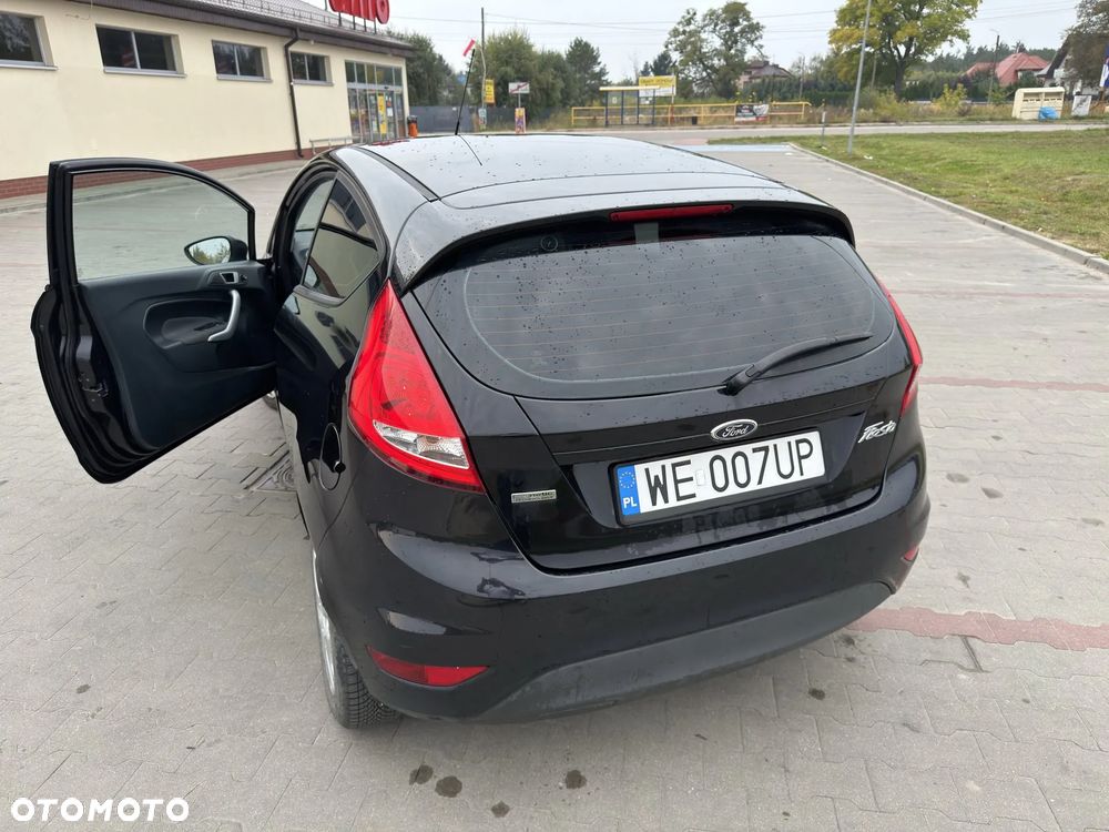 Ford Fiesta - 16