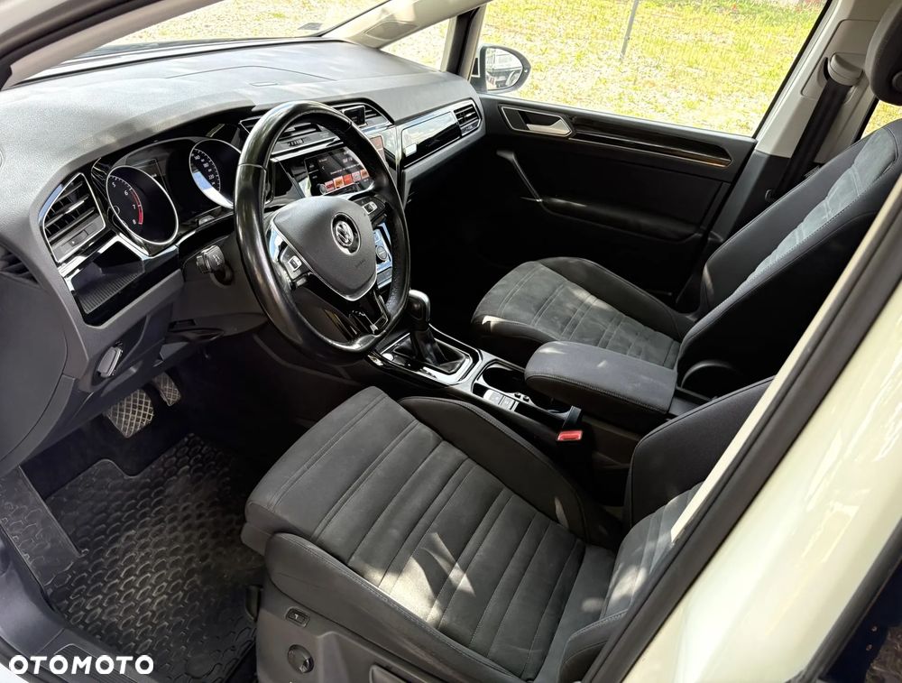 Volkswagen Touran 1.5 TSI EVO Highline DSG - 9