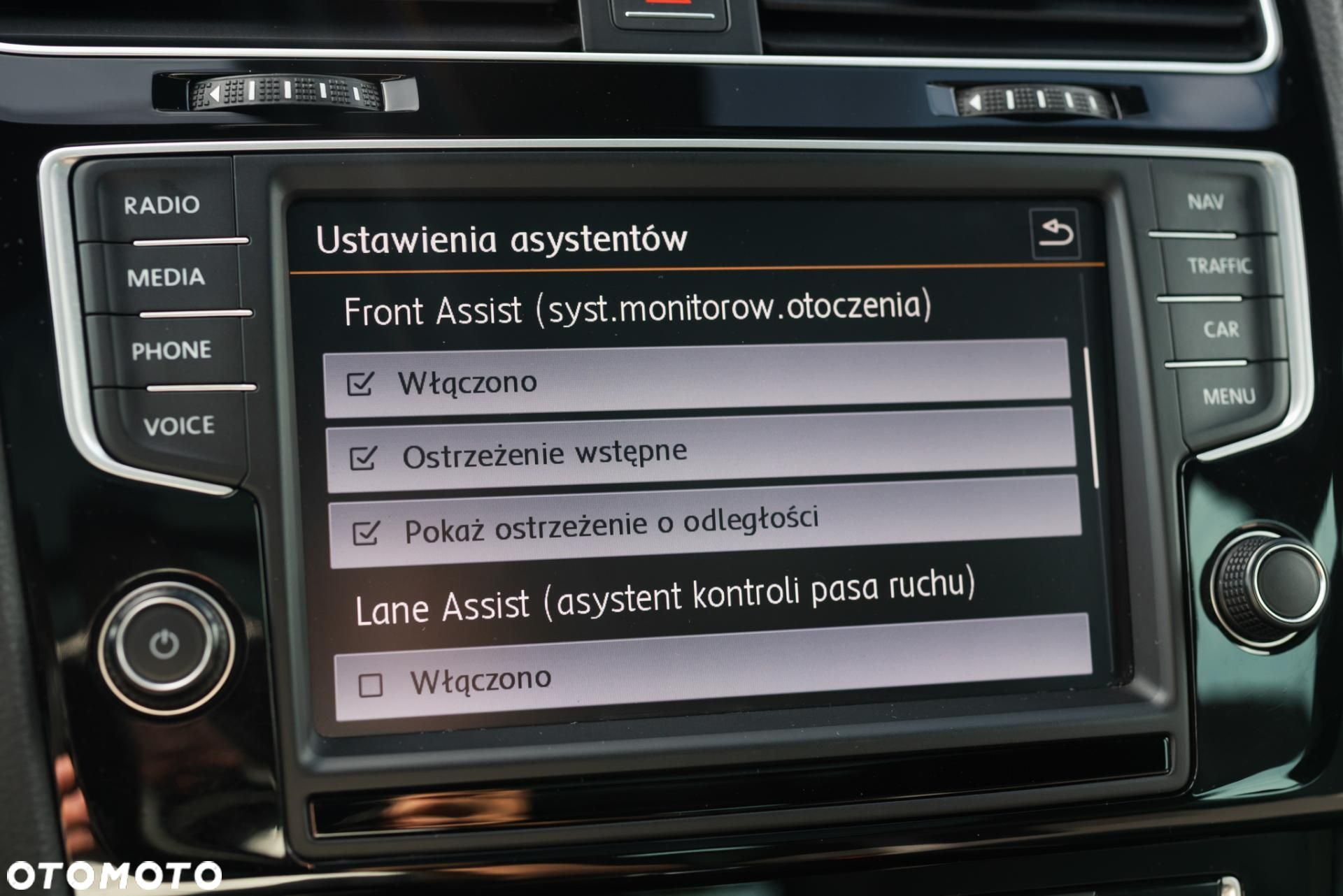 Volkswagen Golf - 23