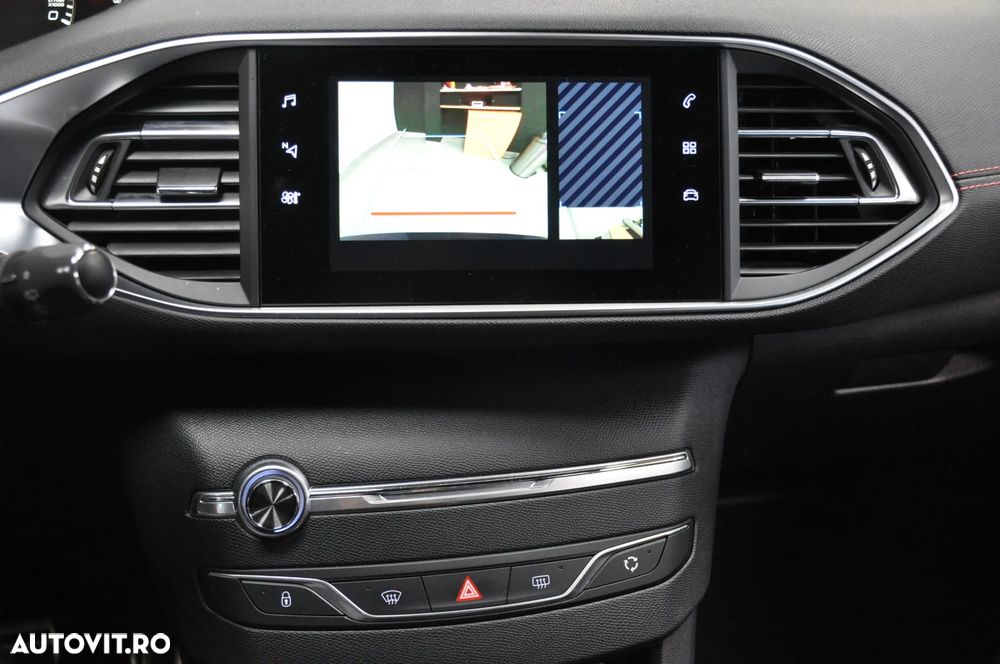 Peugeot 308 SW PureTech 130 GPF EAT8 Stop & Start GT - 18