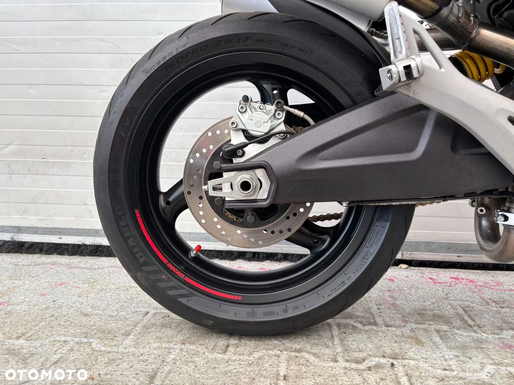 Ducati Monster - 23