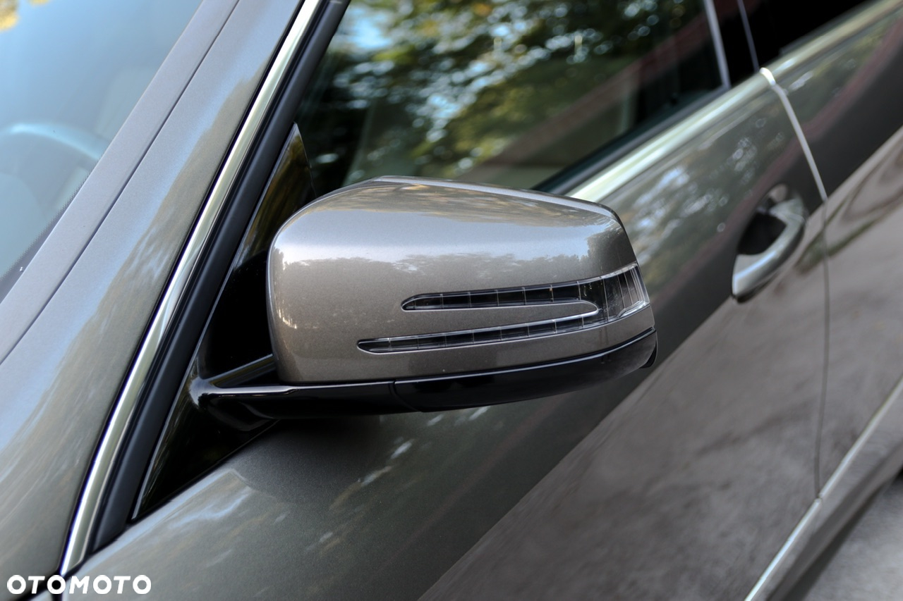 Mercedes-Benz Klasa E 350 T CDI DPF 4Matic BlueEFFICIENCY 7G-TRONIC Avantgarde - 7
