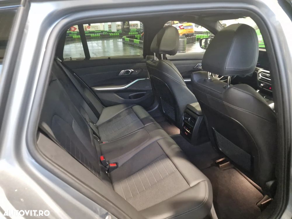 BMW Seria 3 320d Touring Aut. Sport Line - 22