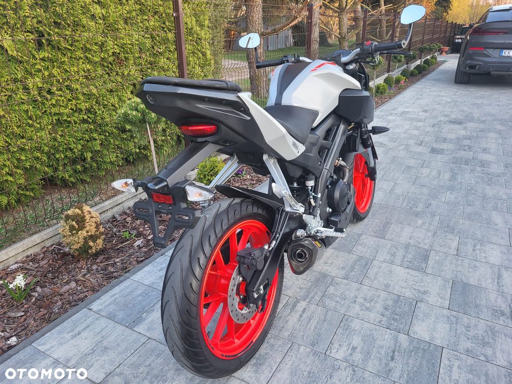 Yamaha MT - 8