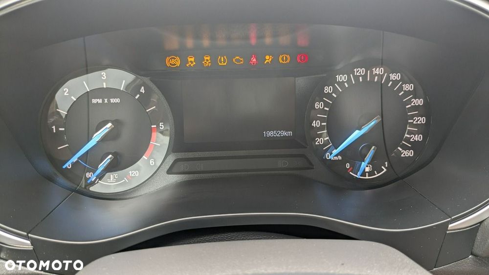 Ford Mondeo - 23