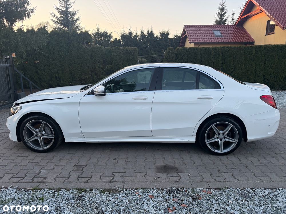 Mercedes-Benz Klasa C 220 d 4Matic 9G-TRONIC AMG Line - 8