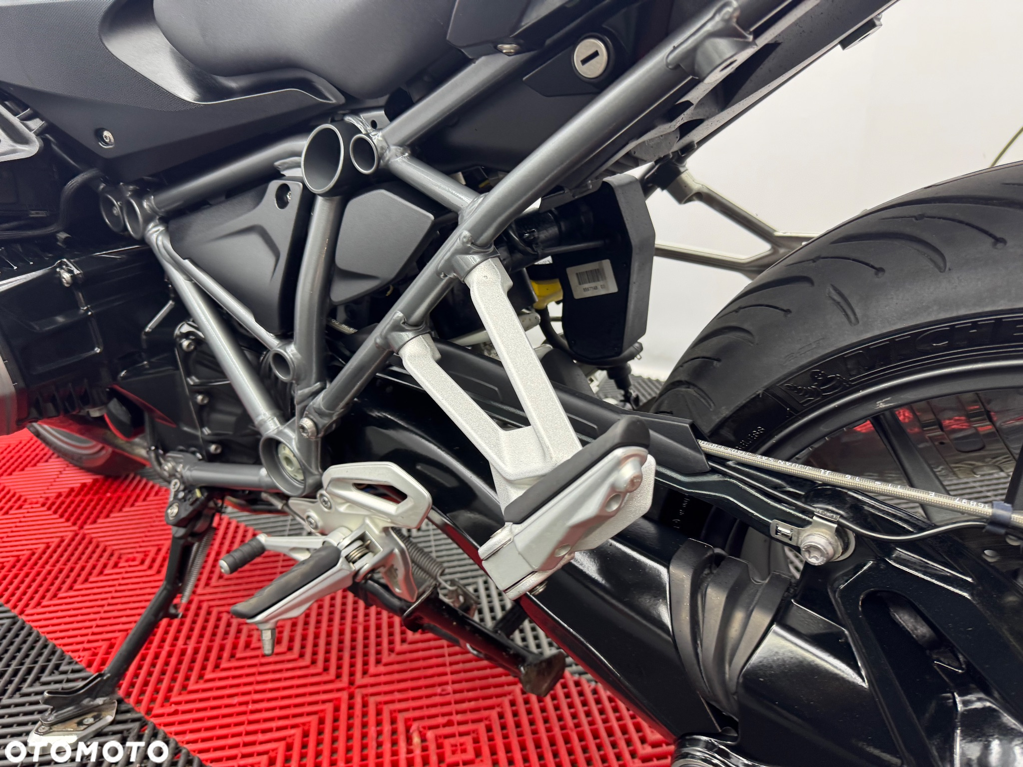 BMW R - 18