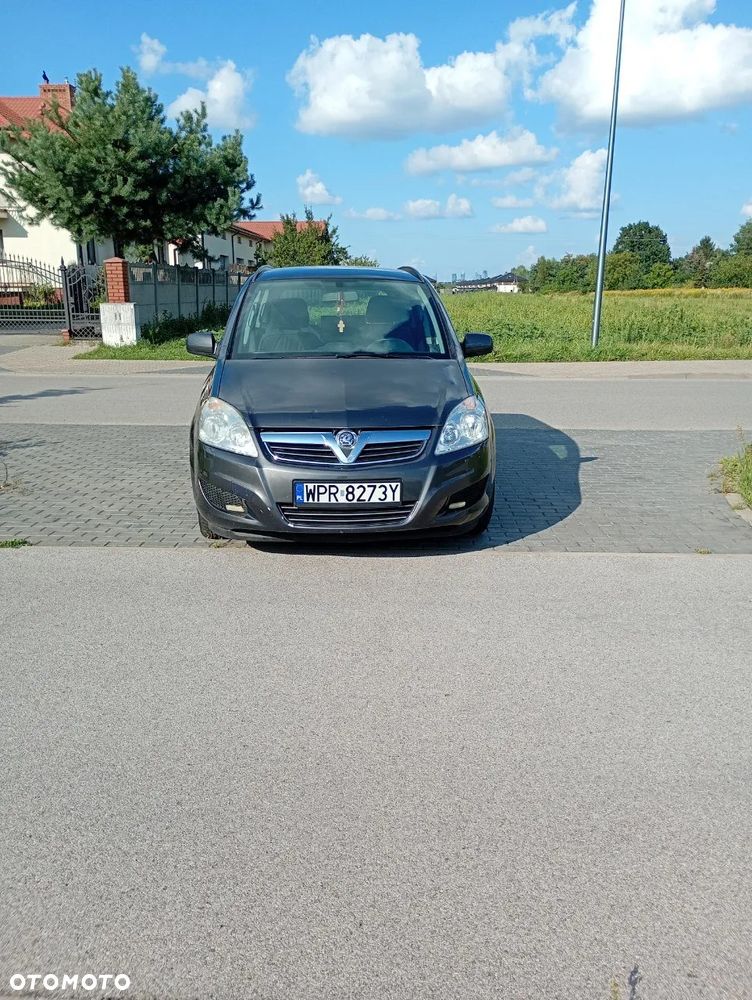 Opel Zafira 1.8 Cosmo - 3