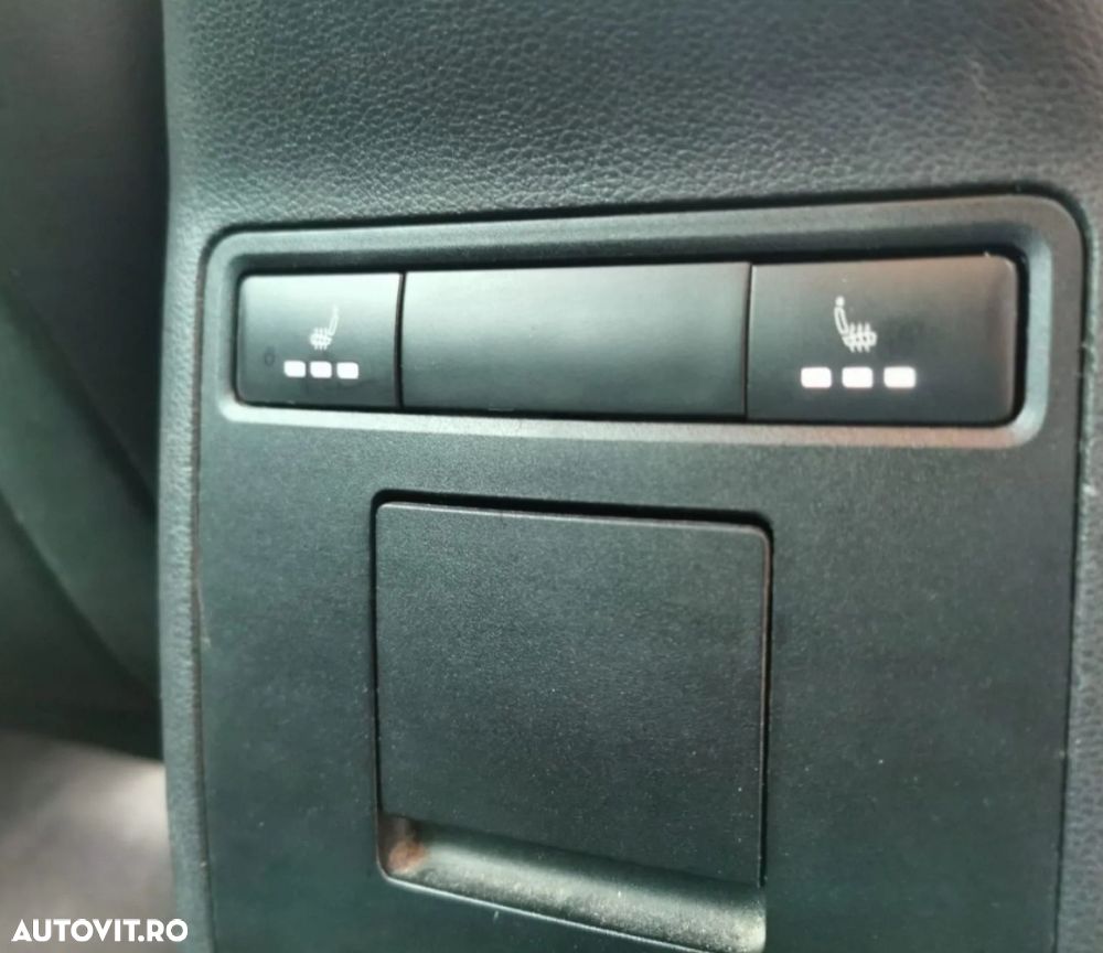 Skoda Octavia 2.0 TSI RS DSG - 5