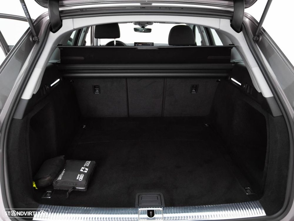 Audi A4 Avant 30 TDI S tronic - 13