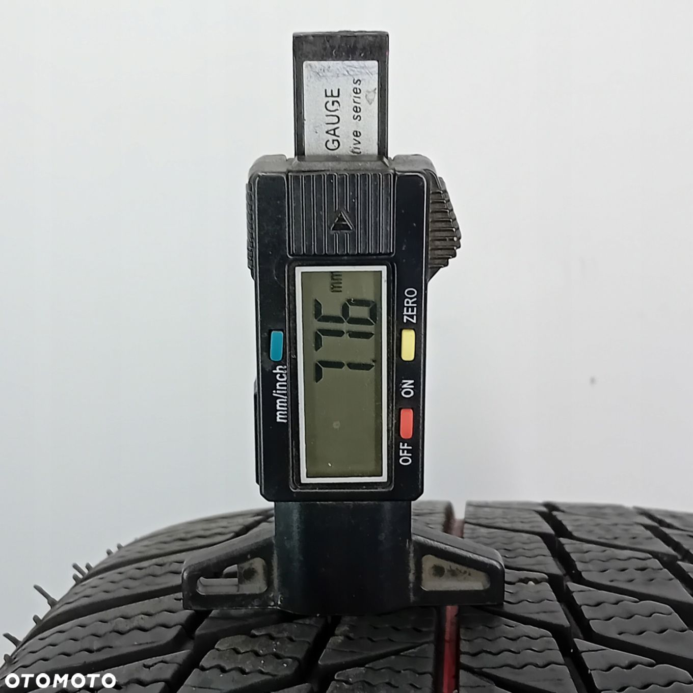 2x 205/60R16 opony zimowe Bridgestone Blizzak LM001 D84887 - 4