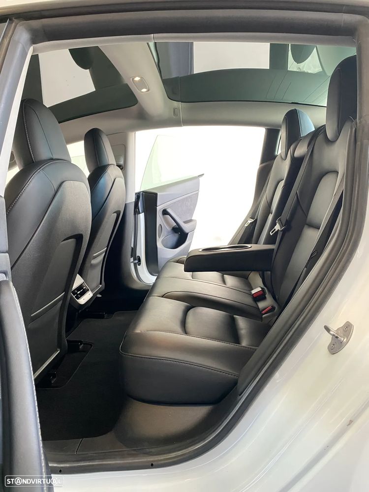Tesla Model 3 Long Range Tração Traseira - 10
