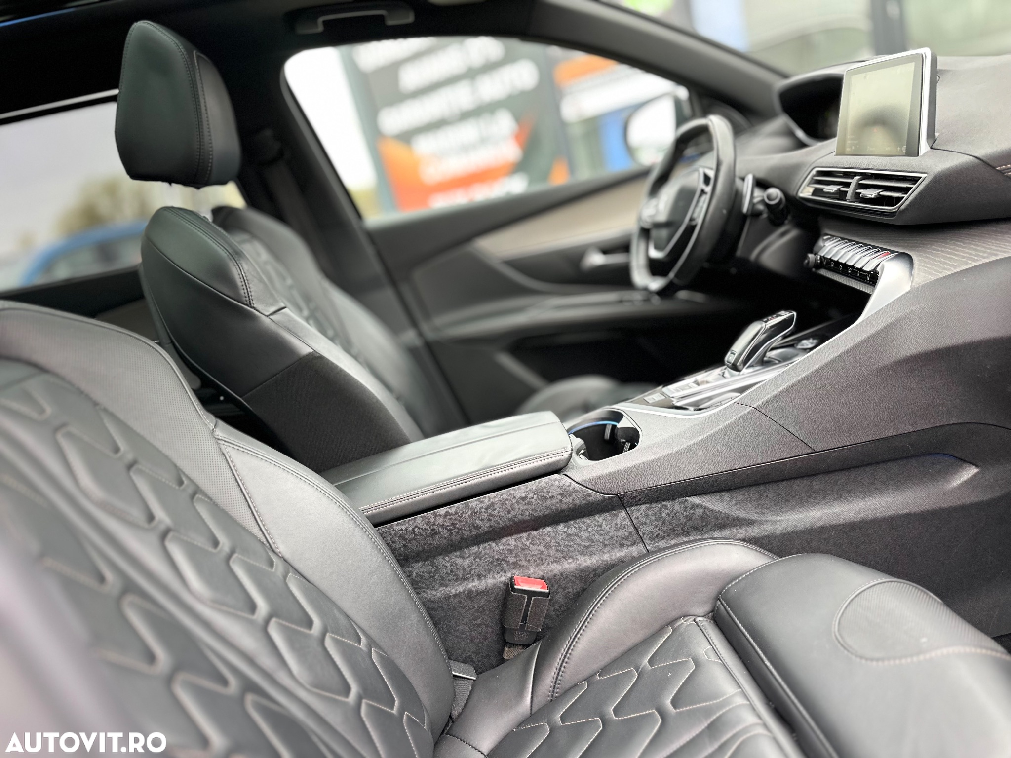Peugeot 5008 2.0L BlueHDI EAT8 S&S GT - 5