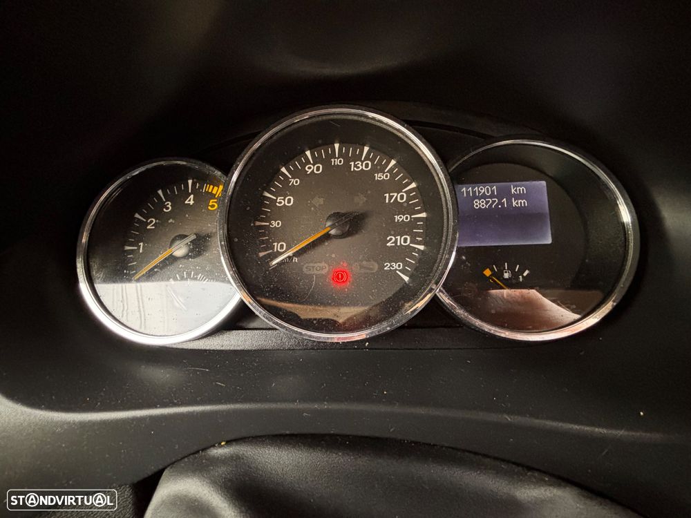 Renault Fluence 1.5 dCi Exclusive - 11