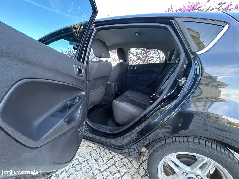 Ford Fiesta 1.0 T EcoBoost Titanium PowerShift - 15