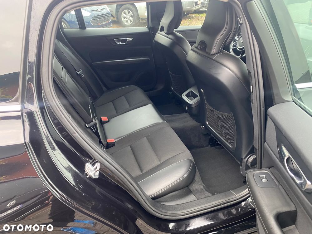 Volvo V60 - 11