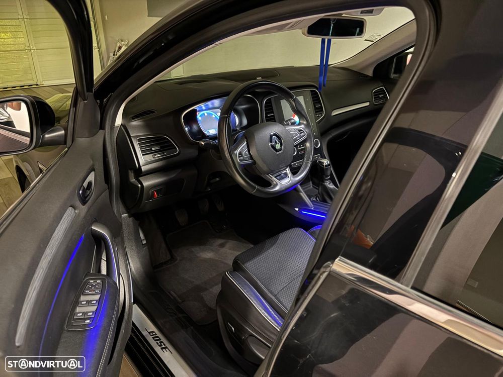 Renault Mégane 1.5 dCi Bose Edition - 6