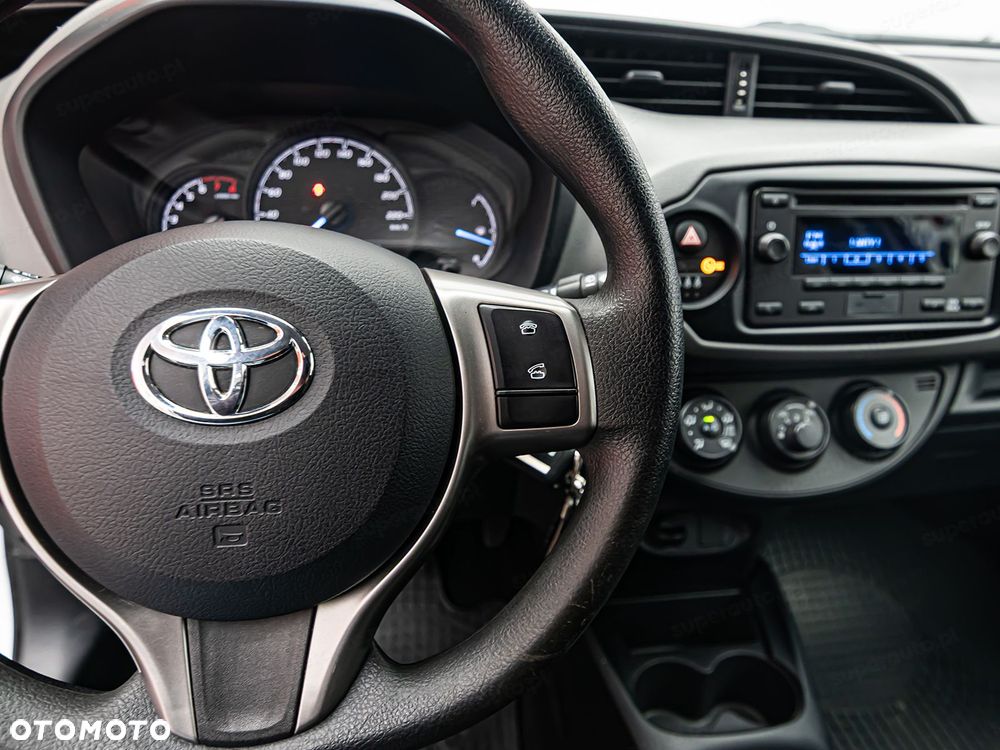 Toyota Yaris Active 1.5 111KM - 17