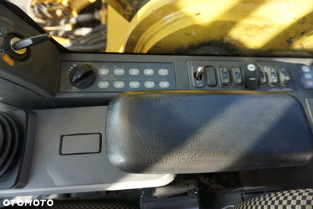 Caterpillar 330F LN - 14