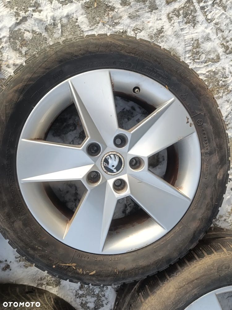 Felgi Aluminiowe 16 Skoda Octavia 3 5x112 ET46 5E0601025H Koła VW Seat Audi 6,5Jx16H2 - 4