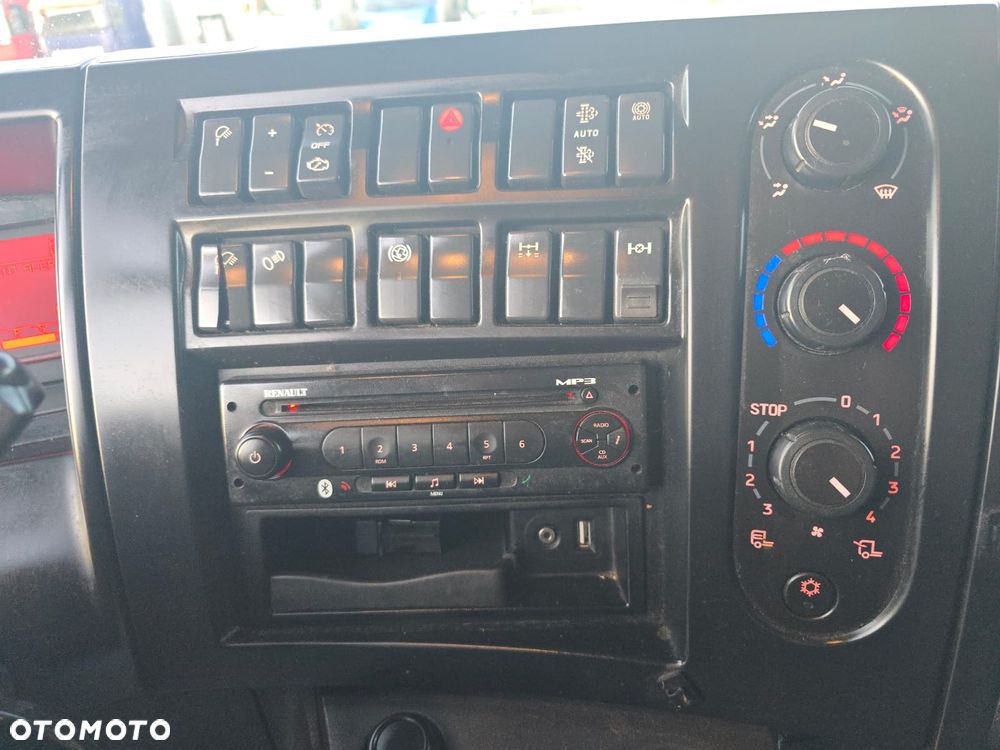 Renault D12 240 - 27