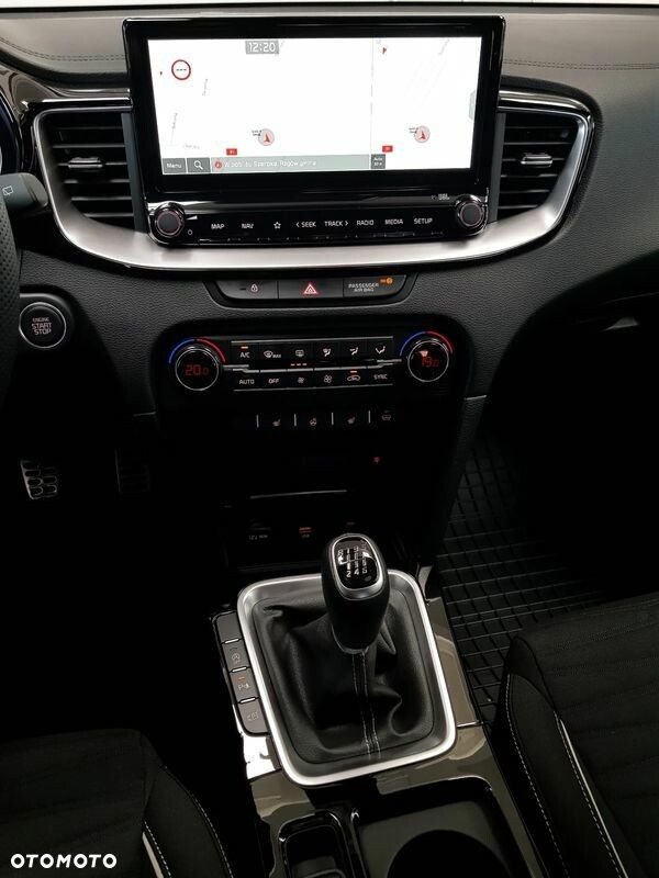 Kia ProCeed - 25