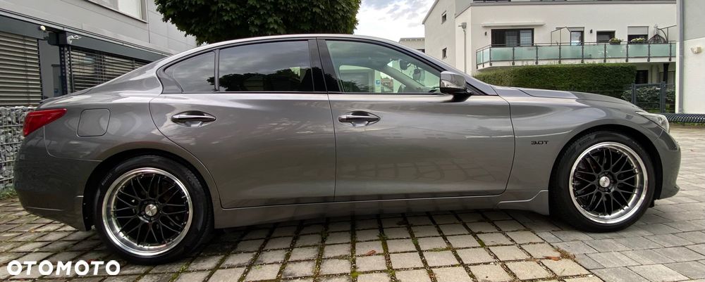 Infiniti Q50 - 28