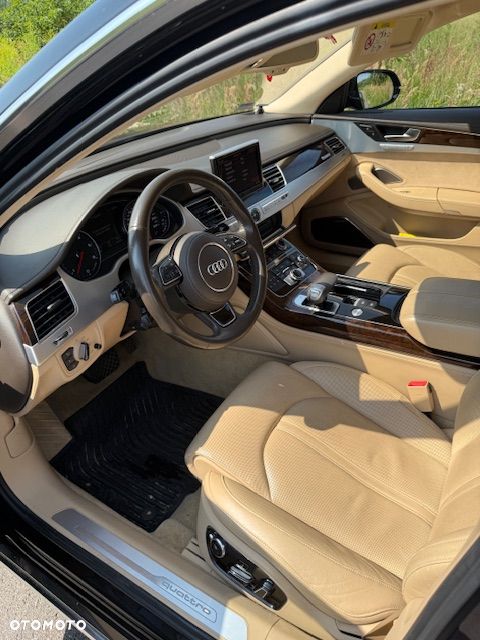 Audi A8 - 10