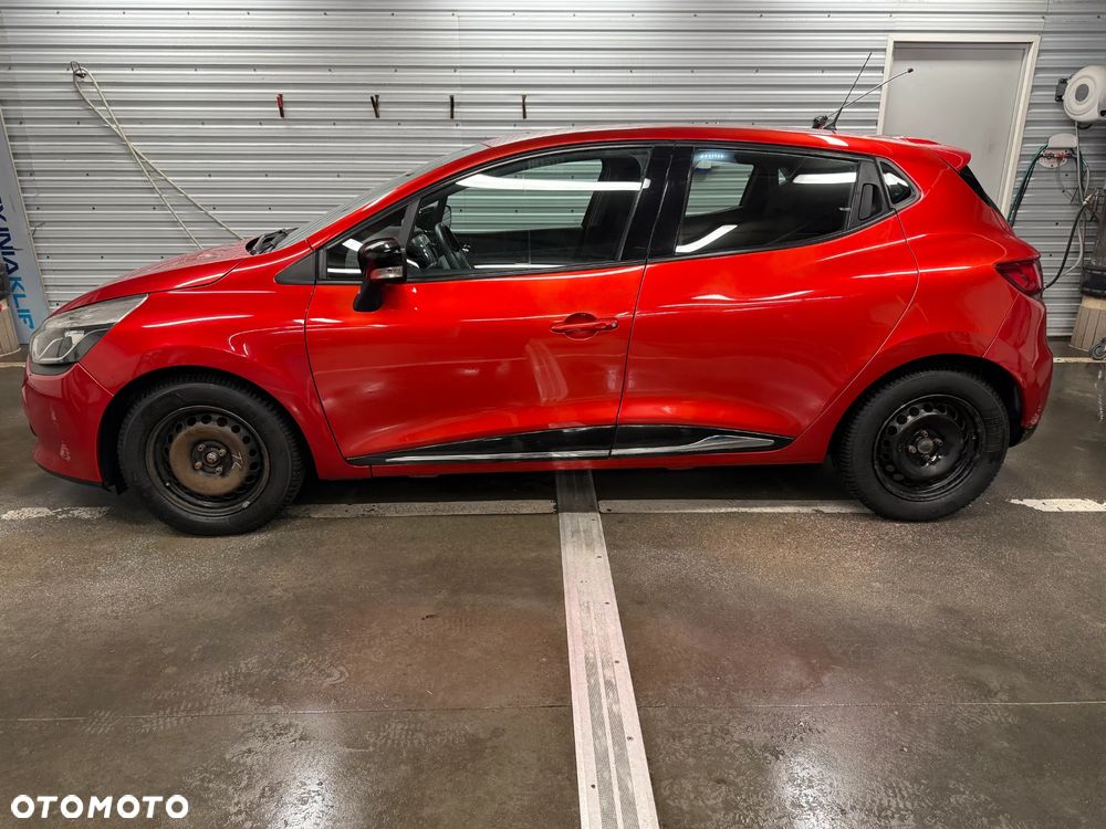 Renault Clio 1.2 16V 75 Life - 3