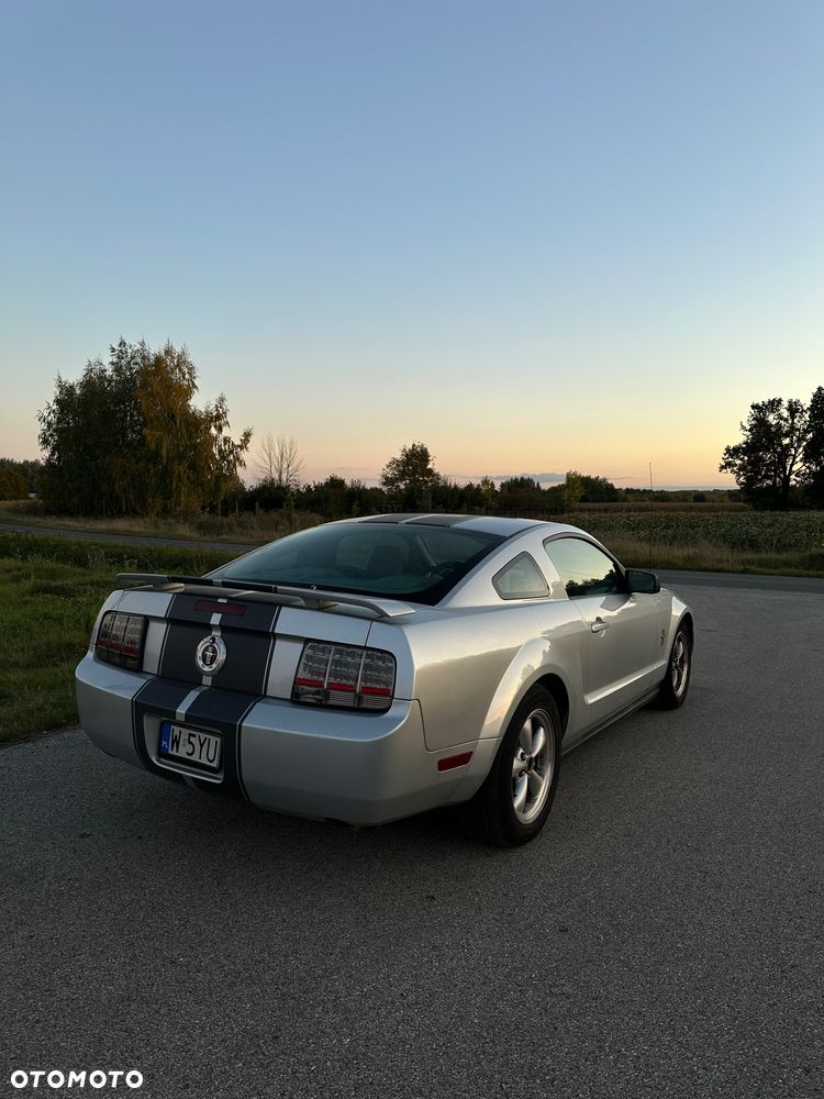 Ford Mustang 4.0 V6 - 25