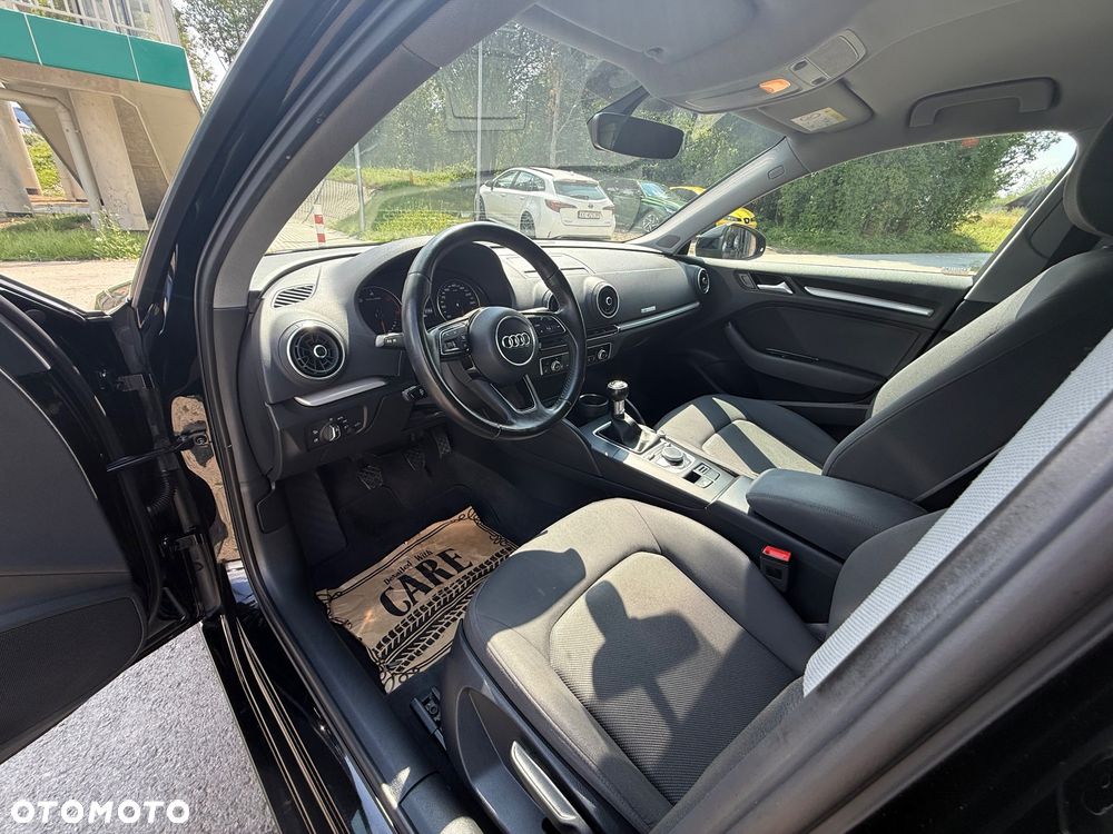 Audi A3 Sportback 1.6 TDI - 31
