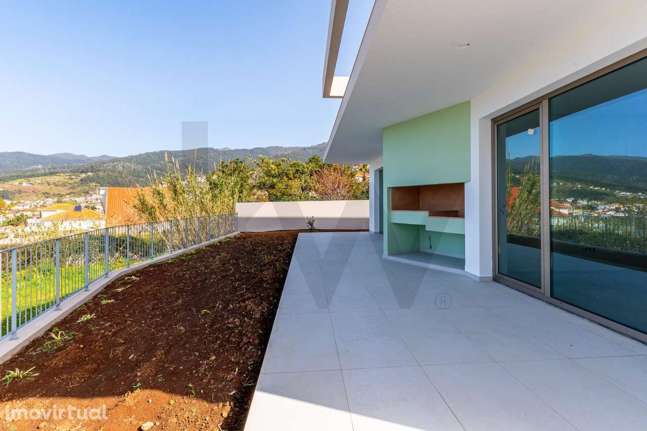 Moradia T2 | Arco da Calheta - Grande imagem: 4/43