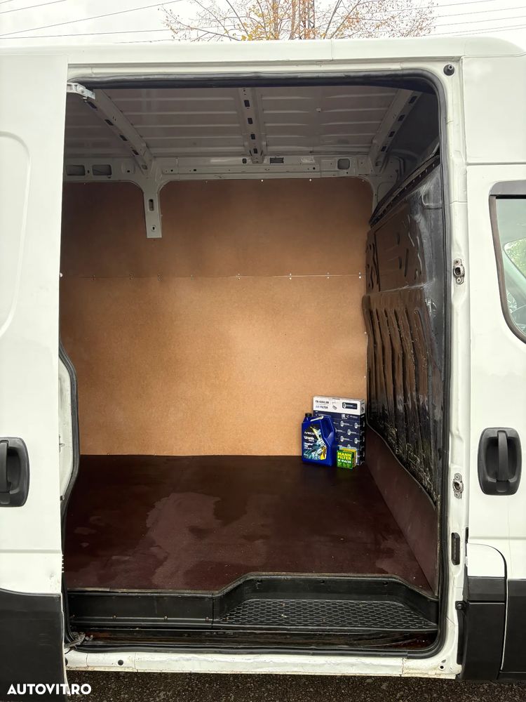 Iveco DAILY 35-130 MAXI - 23