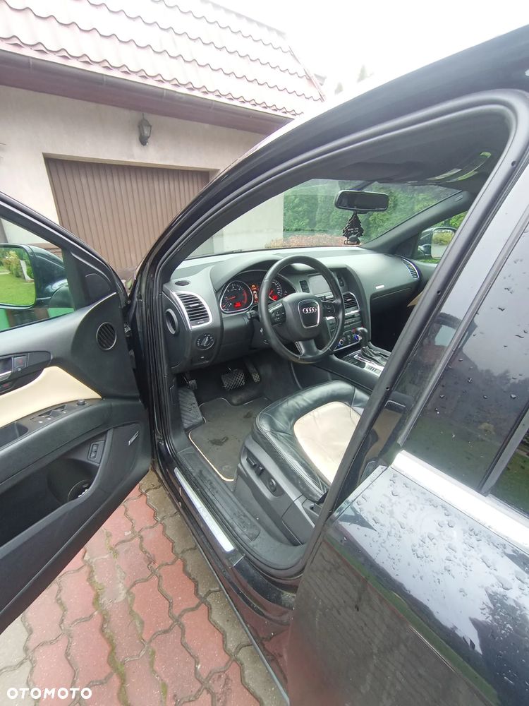 Audi Q7 - 6