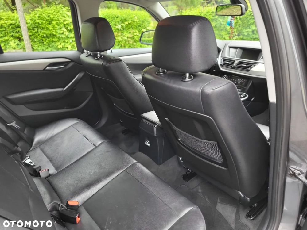 BMW X1 sDrive18d xLine - 15