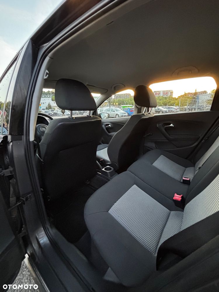 Volkswagen Polo - 5