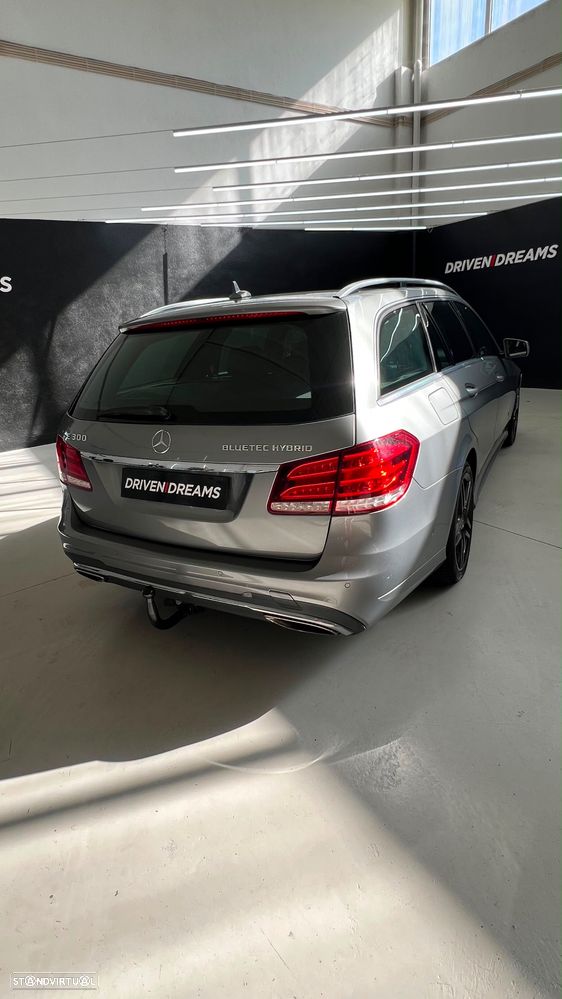 Mercedes-Benz E 300 Bluetec Hybrid Avantgarde - 29