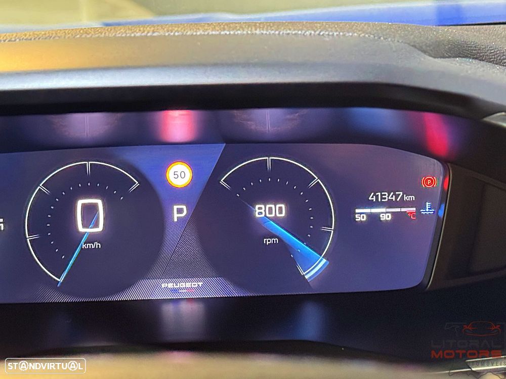 Peugeot 2008 1.2 PureTech Allure Pack EAT8 - 27
