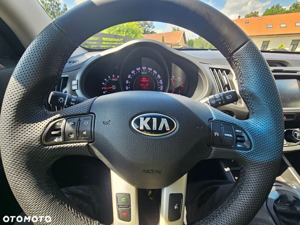 Kia Sportage 2.0 CRDI M AWD - 34