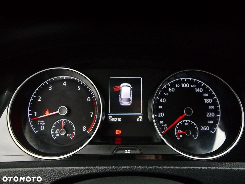 Volkswagen Golf - 21